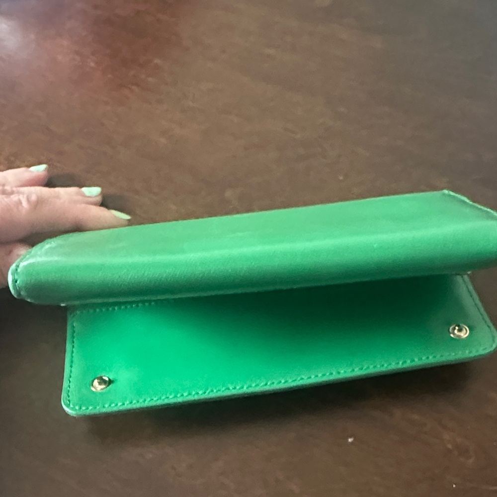 Tory Burch Bright Green Leather Continental Wallet with Gold Logo - Picture 12 of 13